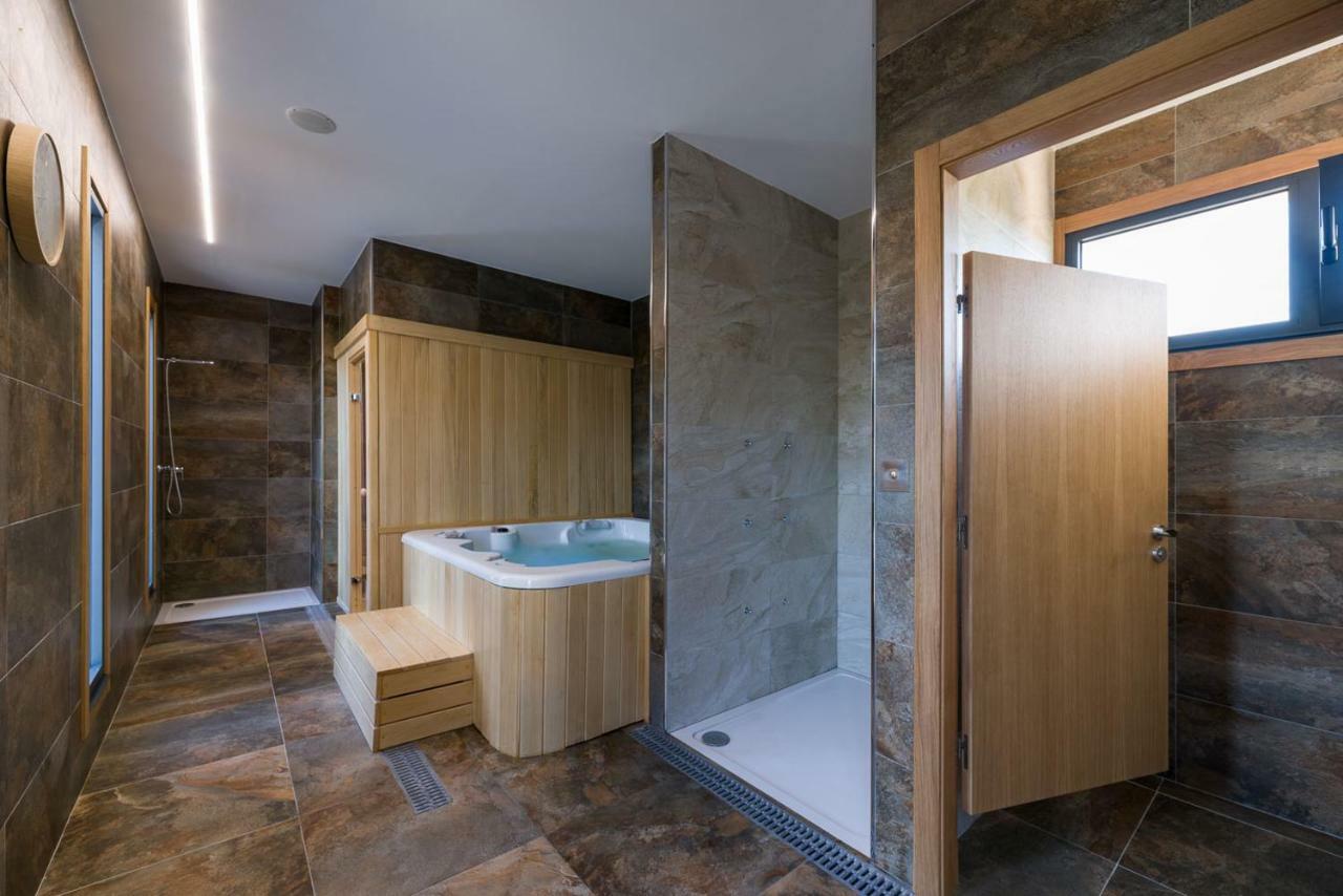 Hotel A Curuxa Wellness Arzúa Extérieur photo